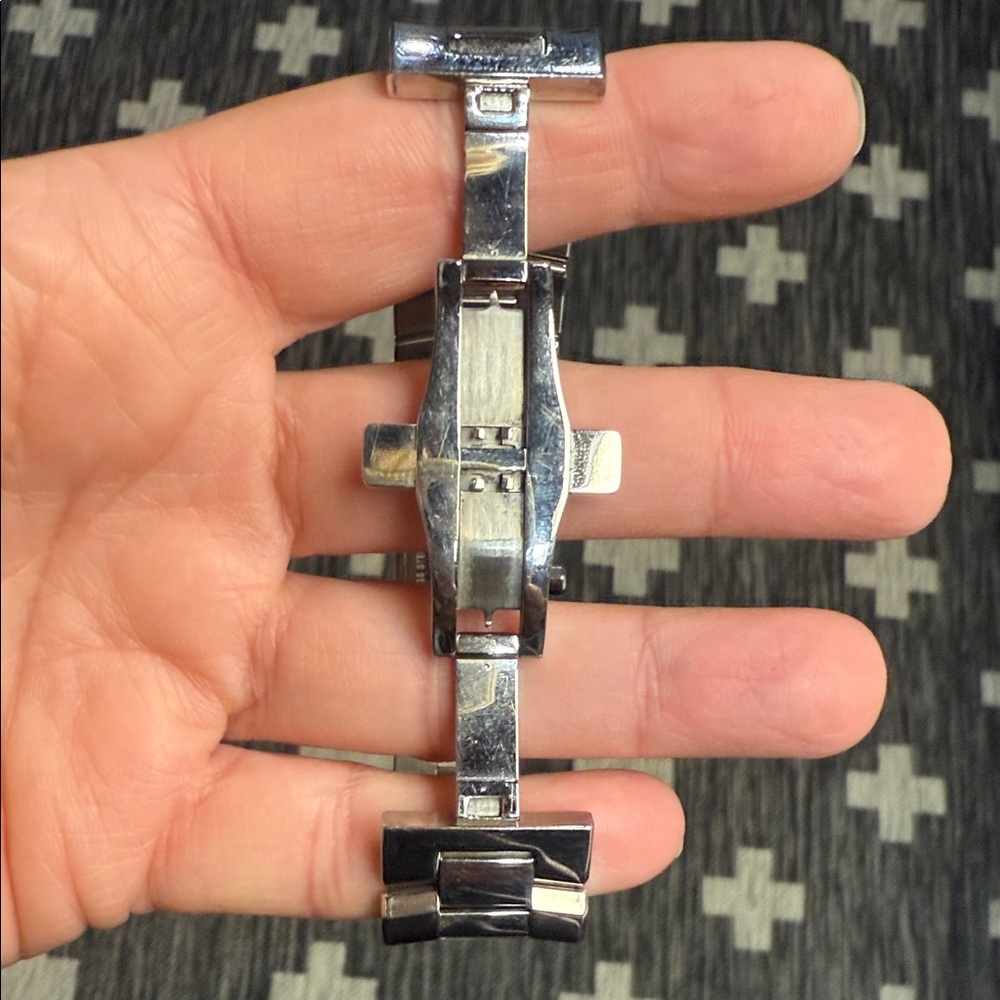 Movado Eliro Black and Silver Wearable Timepiece - Picture 3 of 5